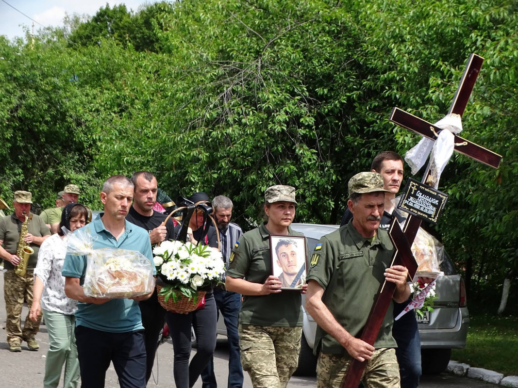 На Волині поховали 26-річного Героя Сергія Самолюка, який понад рік вважався зниклим безвісти