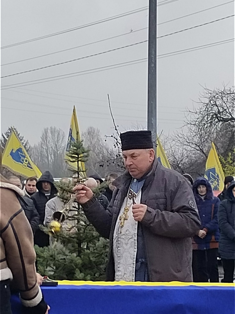 В останню дорогу з Молитвою українського націоналіста: волиняни попрощалися з Ярославом Садом
