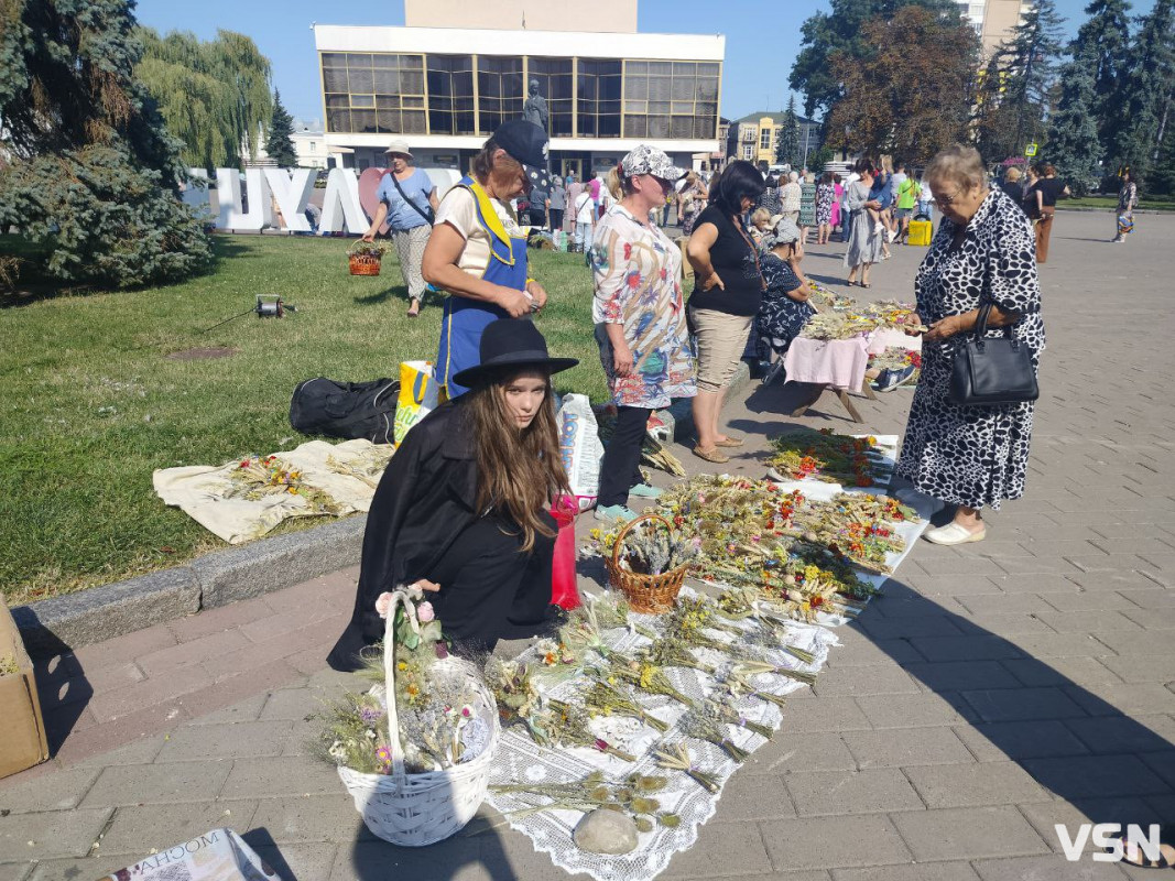 Як у Луцьку відзначають Маковія та що святять. Фоторепортаж