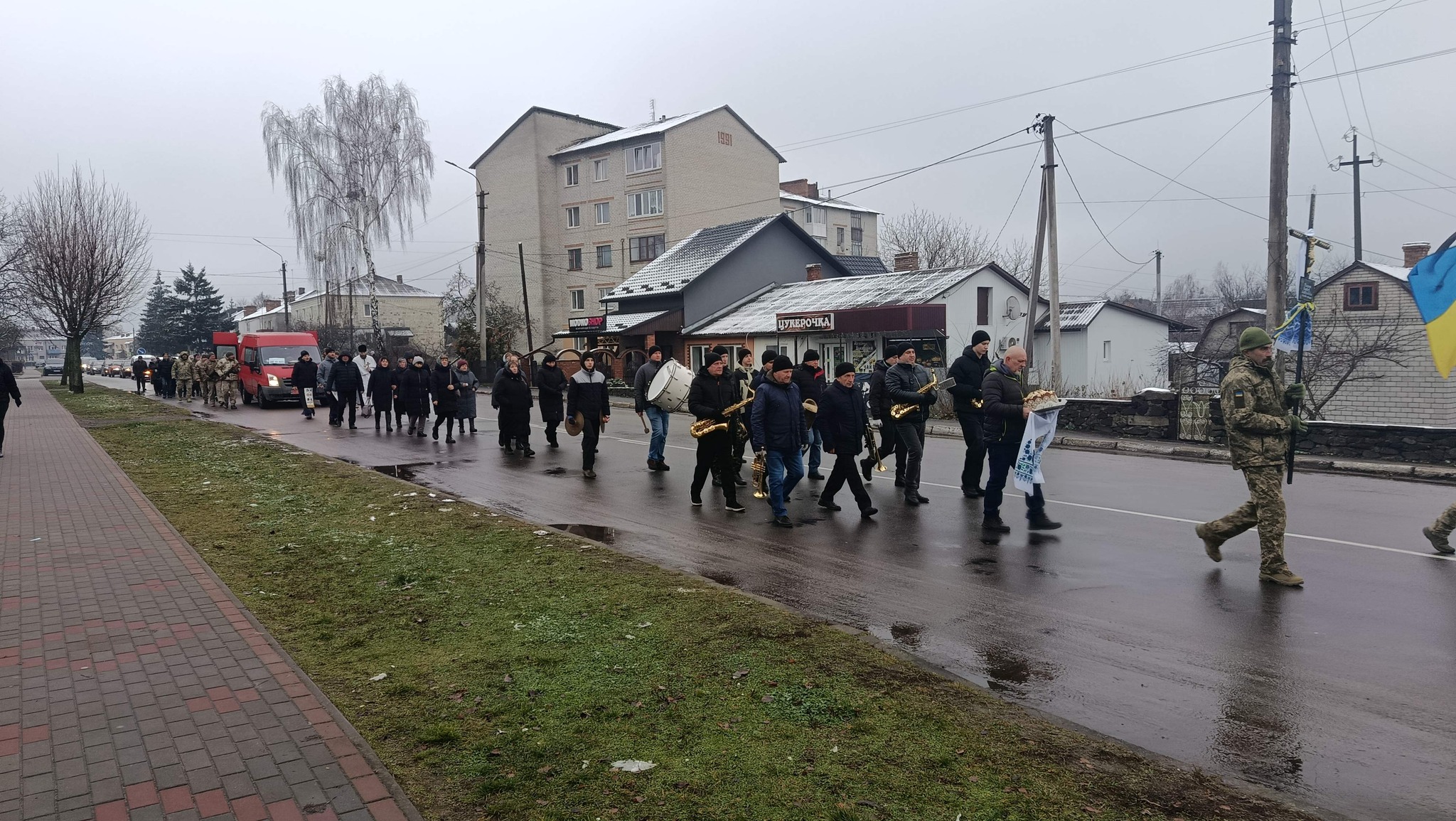 Трагічно загинув у ДТП: на Волині попрощалися із 32-річним захисником Едуардом Радчуком