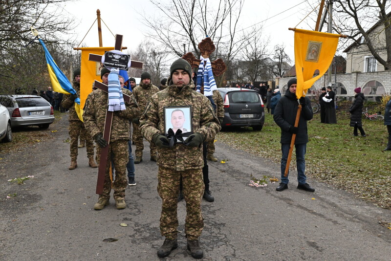 Чорний день: у Луцькій громаді попрощалися з Героями Юрієм Шаблевським та Олександром Гавришем