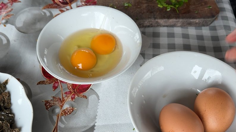 Як у селі на Волині готують традиційний борщ з линками