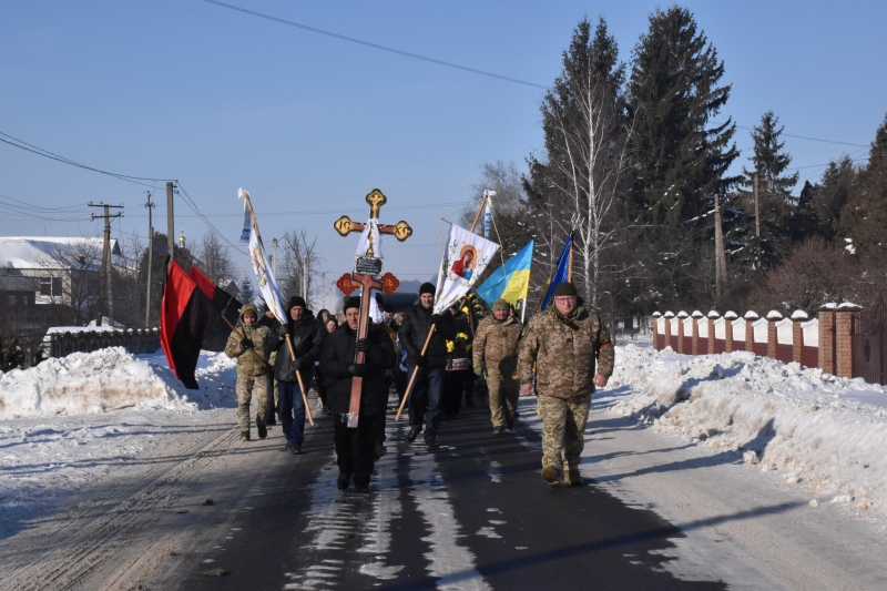 Життя обірвалося в ДТП: на Волині попрощалися із захисником Віталієм Михальчуком