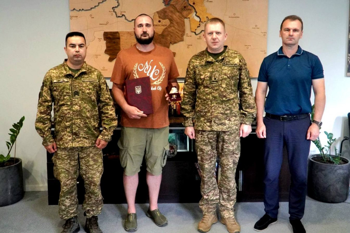 На Волині батько полеглого нацгвардійця отримав посмертну нагороду сина-Героя