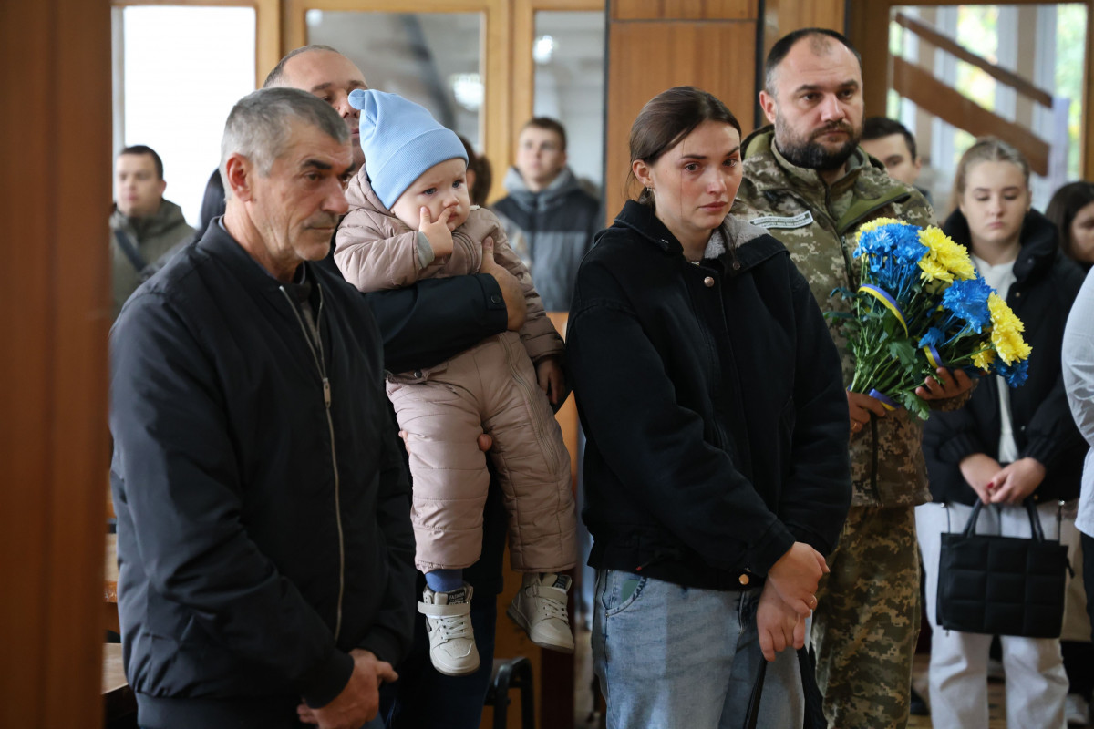 Волинський університет вшанував загиблих захисників – студента Володимира Стогнія та випускника Назарія Літвінцова