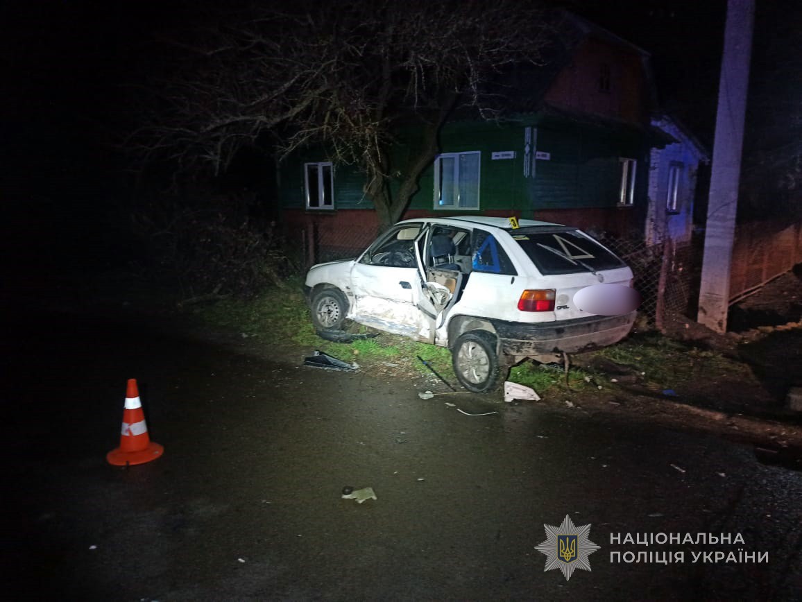 У Ковелі зіткнулися два легковики: троє людей постраждали