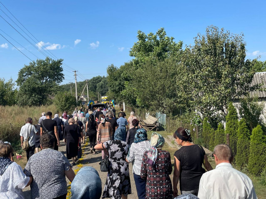 Життя забрали ворожі дрони: на Волині попрощались з 43-річним Героєм Миколою Перхуном