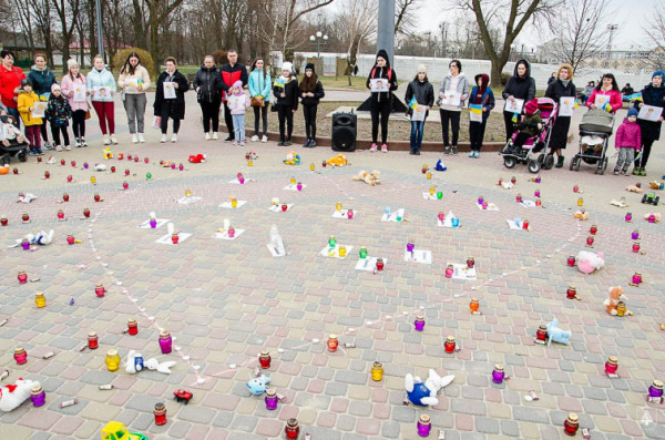 На Волині відбулась акція на знак пам’яті про вбитих під час війни дітей
