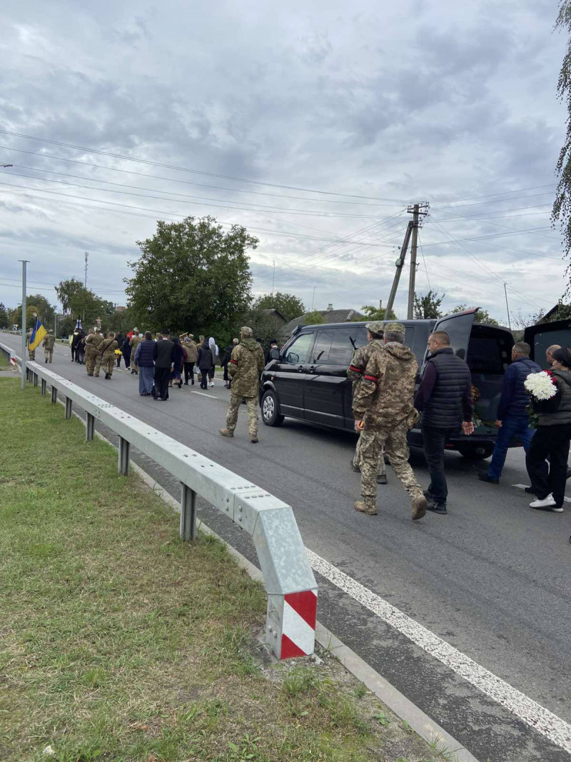 Навіки молодий: на Волині попрощались з Героєм Віктором Дідуком