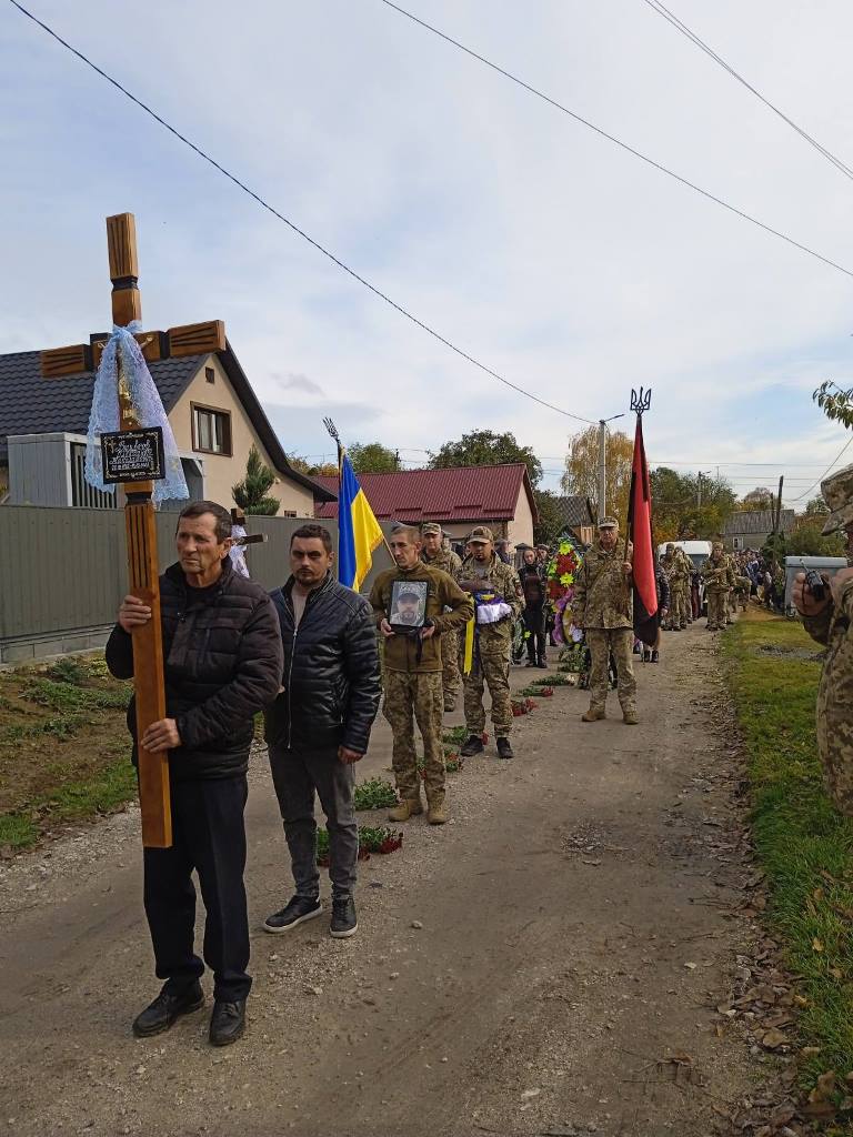 Загинув у Запорізькій області: на Волині в останню путь провели Героя Олександра Вшивкова