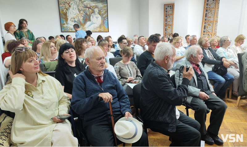 Слово Олени Пчілки повернулося до волинської «доми»: у Колодяжному презентували 12-томник письменниці