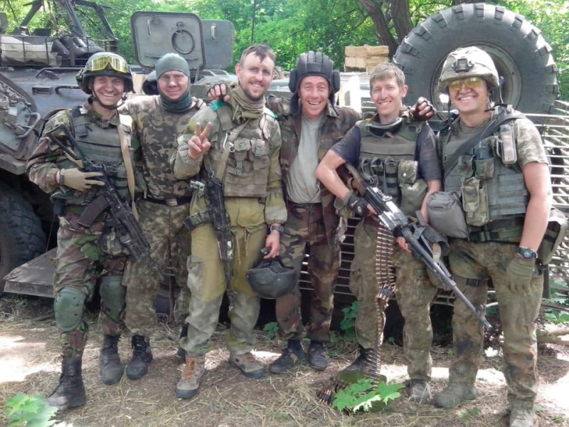 Зупиняв десятки штурмів і воював навіть із травмованою рукою: історія воїна з Волині Валерія Михалевича