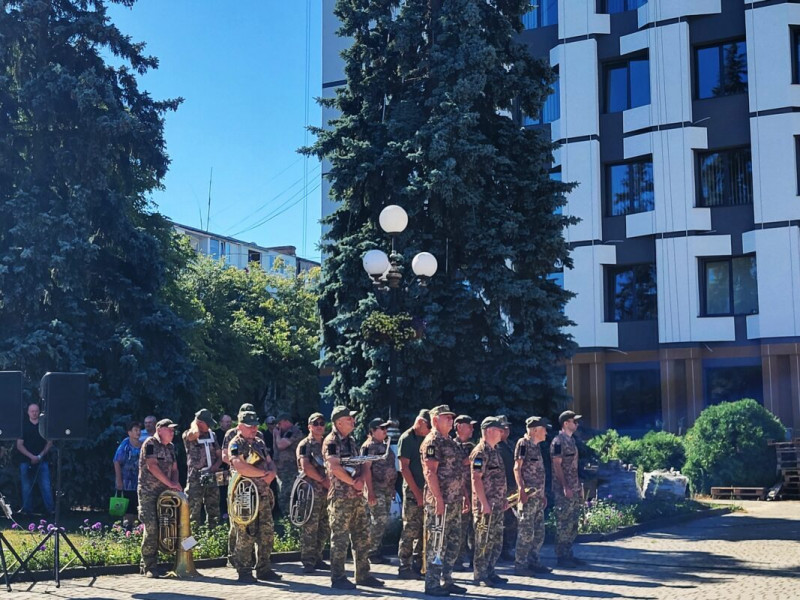 Після 22 місяців невідомості навіки додому повернувся Герой з Волині Олег Бортнік