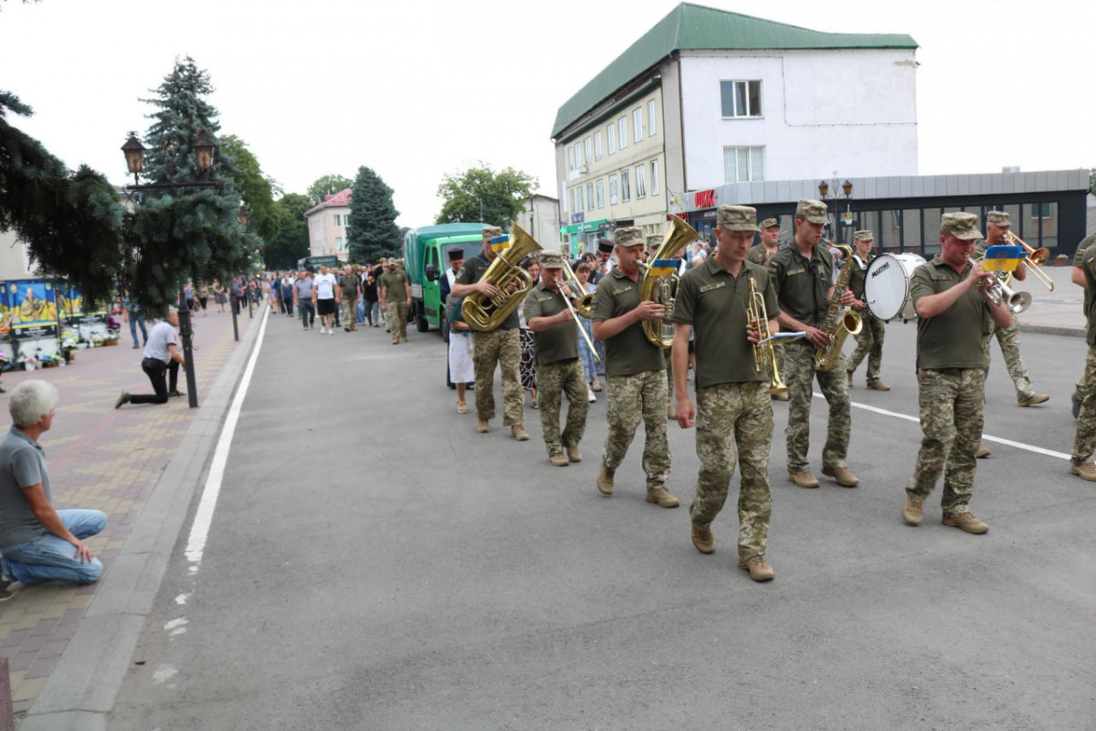 На Волині попрощалися з 28-річним захисником Павлом Шамрилом