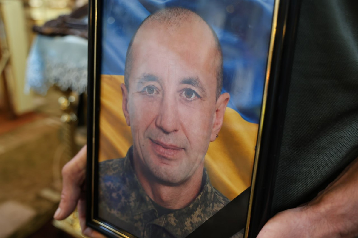 Навіки 51: у Луцькій громаді попрощалися з Героєм Русланом Снопком