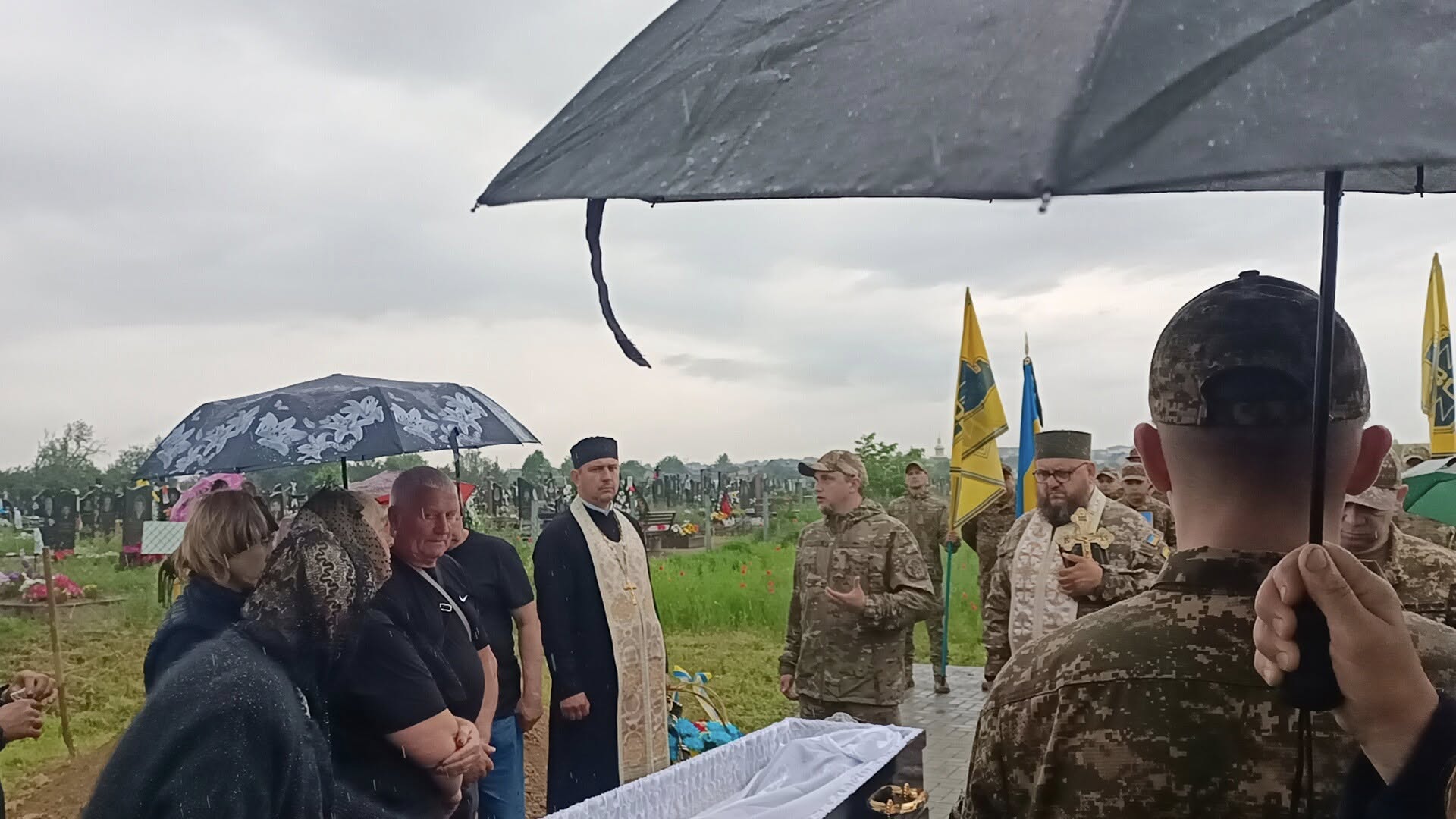 Навіки 35: на Волині попрощалися з Героєм Романом Никончуком