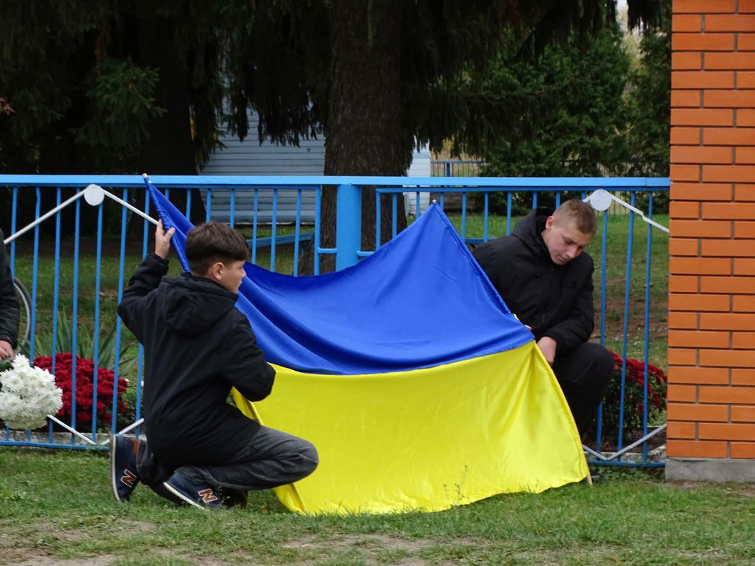Загинув у ДТП під час відпустки: на Волині попрощалися з військовим Петром Костровським