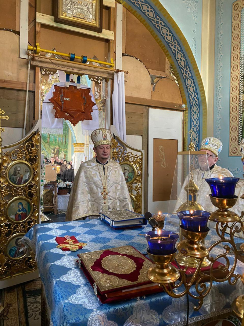 Перший український священник у місті: на Волині поховали протоієрея храму ПЦУ