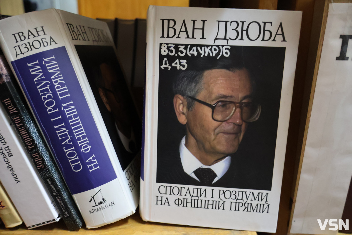 Бібліотекар — це такий собі маленький «Google»: Оксана Ковальчук з Луцька про свою роботу
