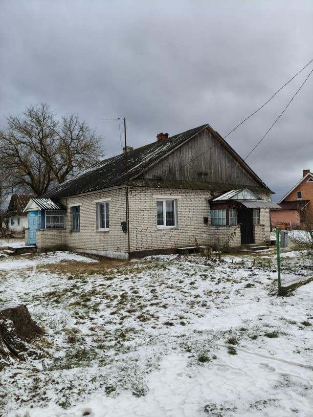 На Волині продають три ФАПи: скільки коштують будівлі та де вони розташовані