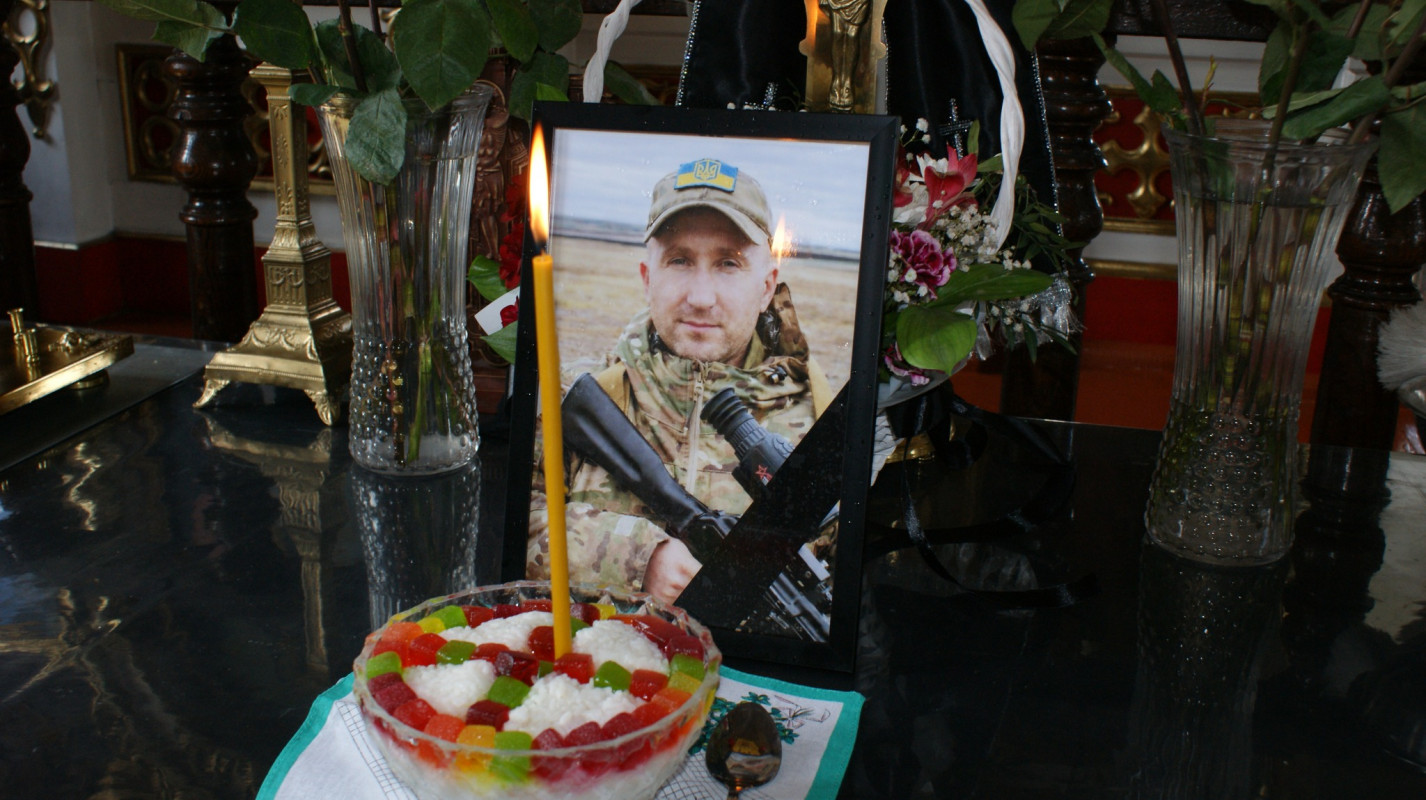 До останнього подиху – за Україну: у Луцькому районі попрощалися з Героєм Сергієм Мандзюком  