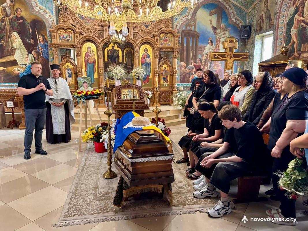 На Волині попрощалися з Героєм Євгеном Мазуркою, який загинув на Донеччині