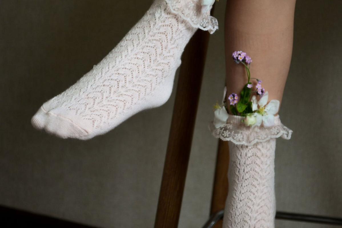 Білі шкарпетки знову як нові: ефективний домашній метод