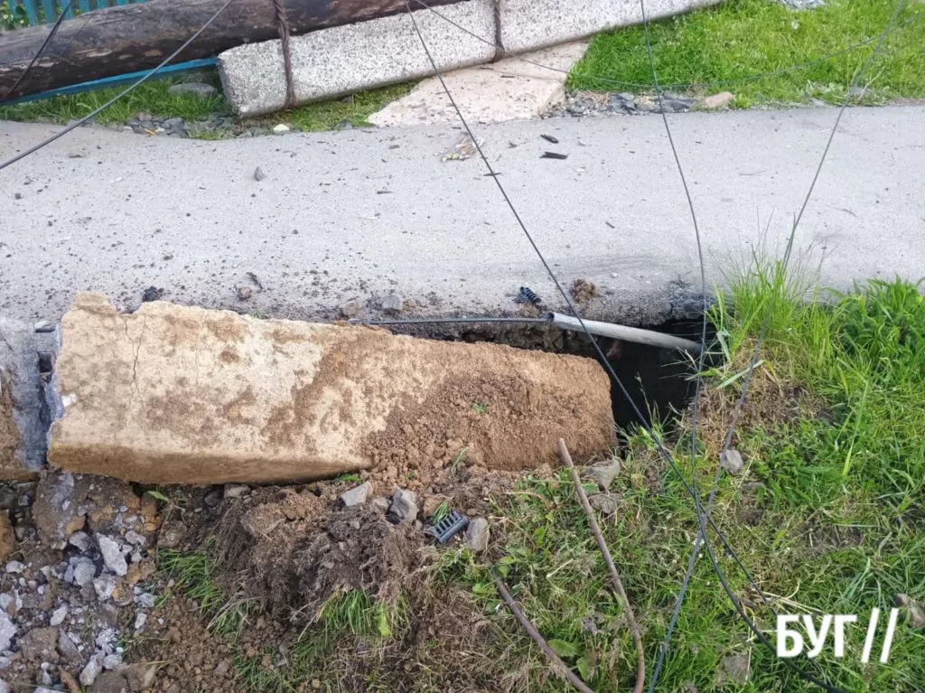 На Волині нетверезий водій врізався в електроопору: є постраждалі