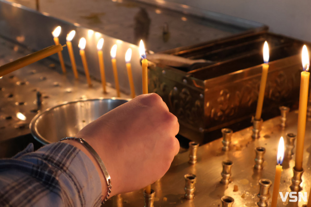 Батьківські суботи під час війни: як молитися за безвісти зниклих та чому церква проти обідів на цвинтарі