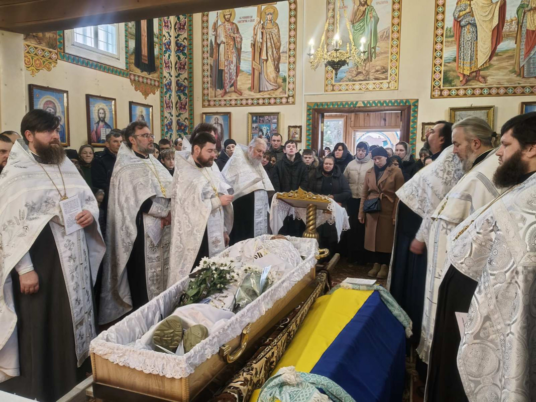 На Волині попрощалися із полеглим на війні Героєм Олександром Склезем