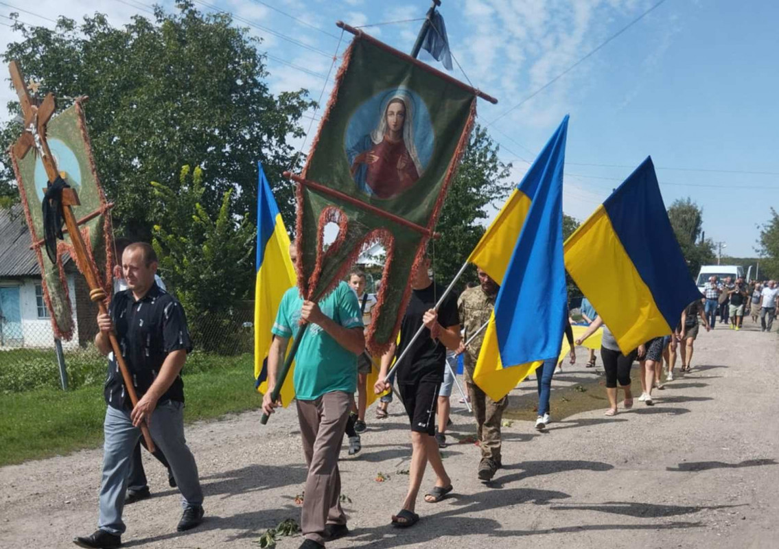 Ціною власного життя відстоював життя інших: на Волині поховали Героя Руслана Подзізея