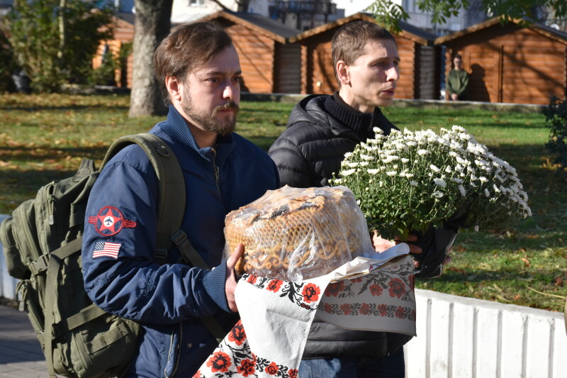 Загинув у Курській області: у Луцьку попрощалися із захисником України Дмитром Бондаренком