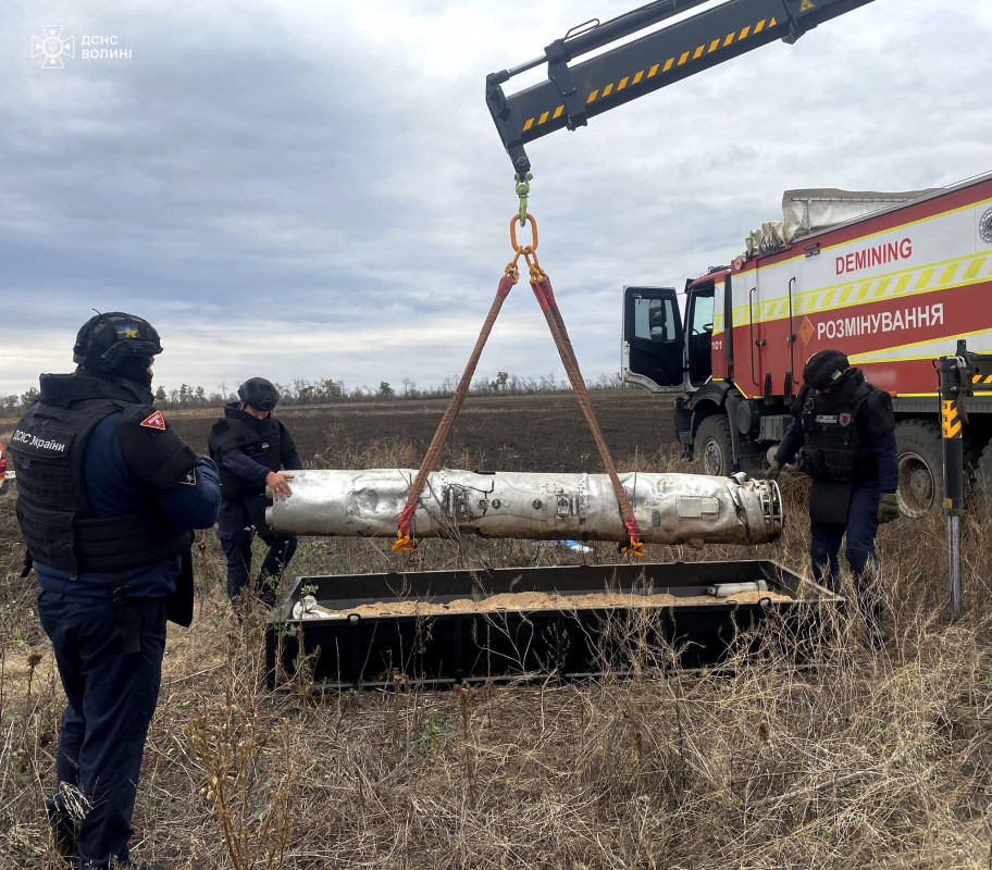 Волинські піротехніки провели складну операцію з розмінування на Харківщині