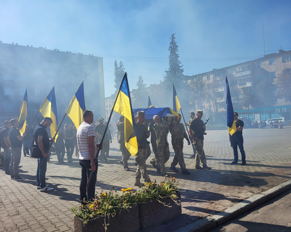 Не мав шансів вижити: волиняни попрощались із Героєм Сергієм Салінським