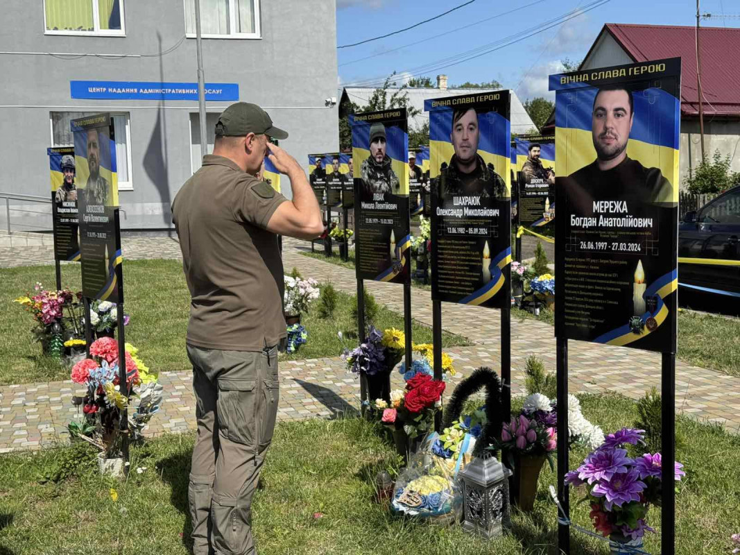 Батькові Героя з Волині вручили посмертну нагороду сина