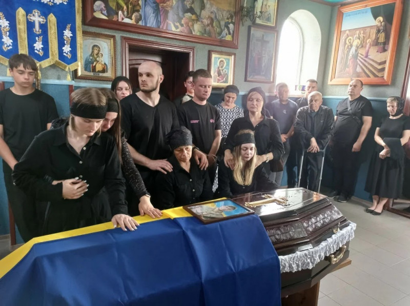 На 25-річчя йому подарували човен, але він так і не встиг вийти на воду»: спогади про полеглого Героя з Волині Артура Фринаса
