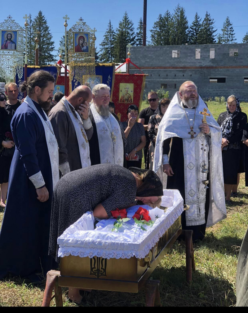 Не встиг створити власну сім’ю: на Волині попрощались з 20-річним Героєм Андрієм Рабенком