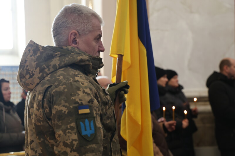 Поховання в день народження: у Луцьку попрощалися з воїном Іваном Прокопцем