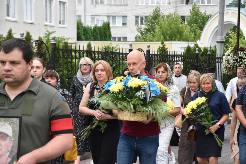 Загинув поблизу Слов’янська: у Луцьку попрощалися із воїном Андрієм Лящуком