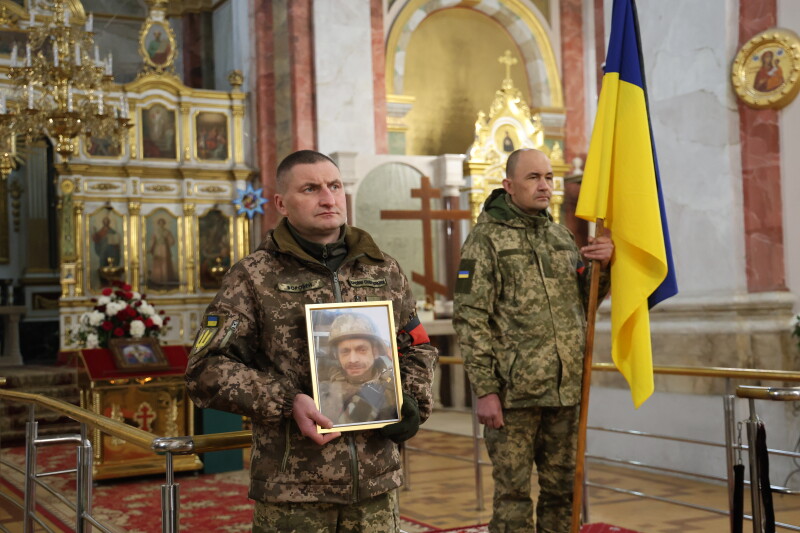 Загинув понад рік тому: у Луцьку попрощалися з Героєм Сергієм Коровіцьким