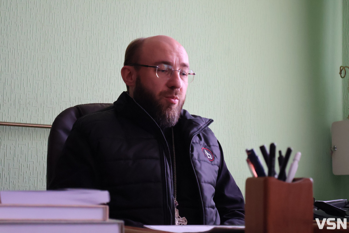 «Різдво — це перемога життя над смертю»: луцький священнослужитель про Різдво Христове