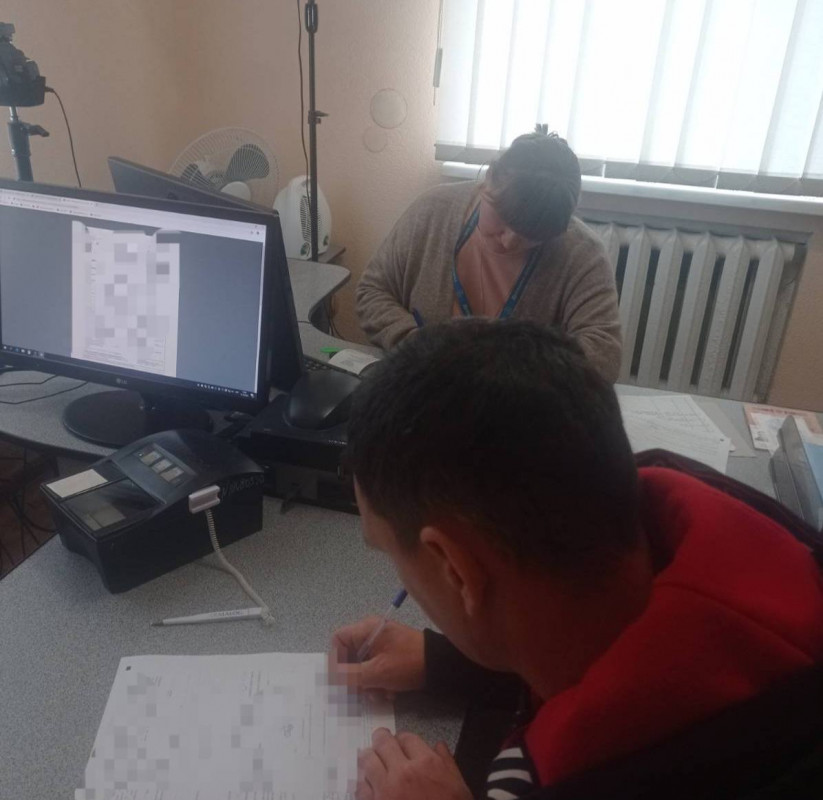 На Волині виявили трьох іноземців з недійсними паспортами