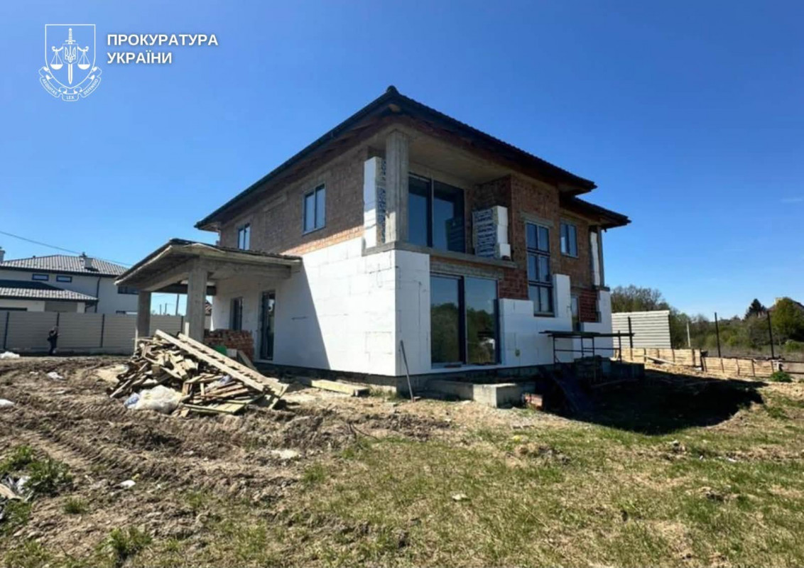 На Волині депутат відправляв працівників Укрзалізниці будувати свій будинок: збитків на майже мільйон
