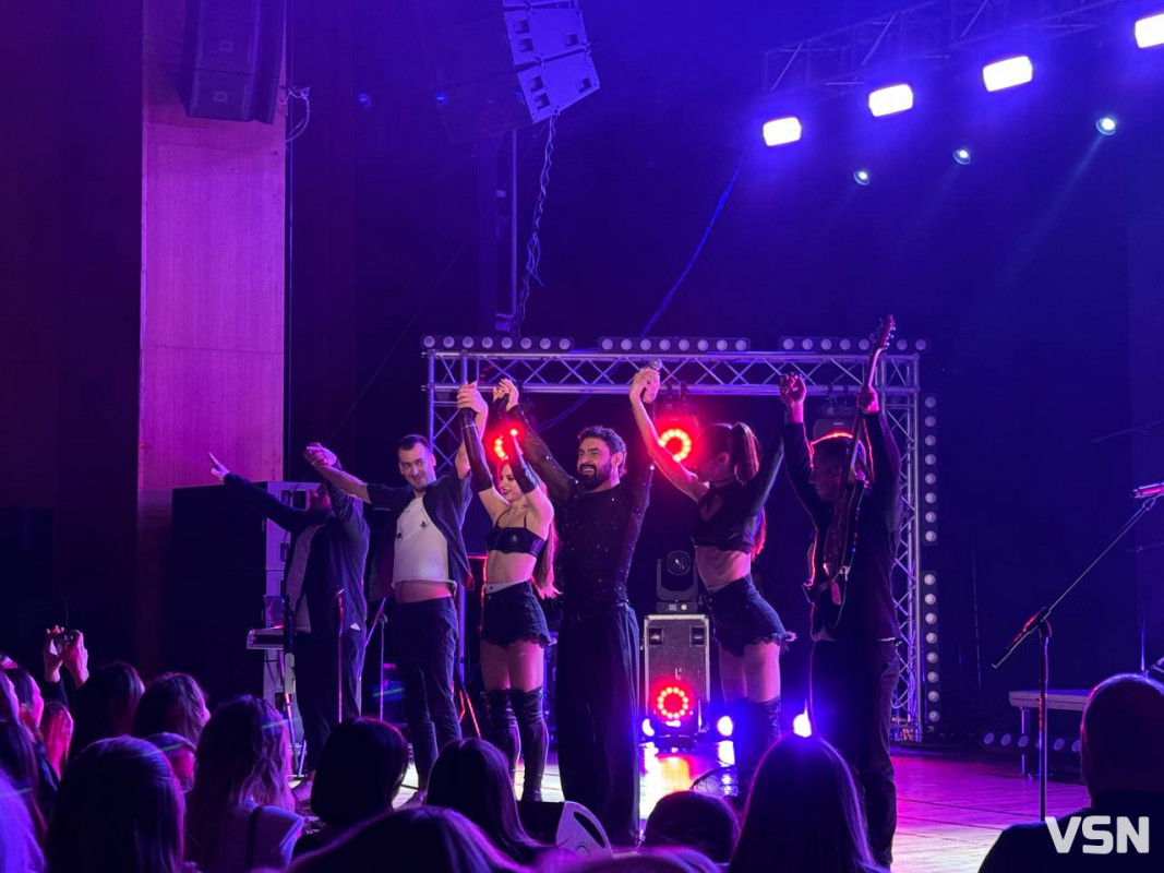 «Пінаколада» дарує другу молодість»: Віталій Козловський зібрав повний зал у Луцьку