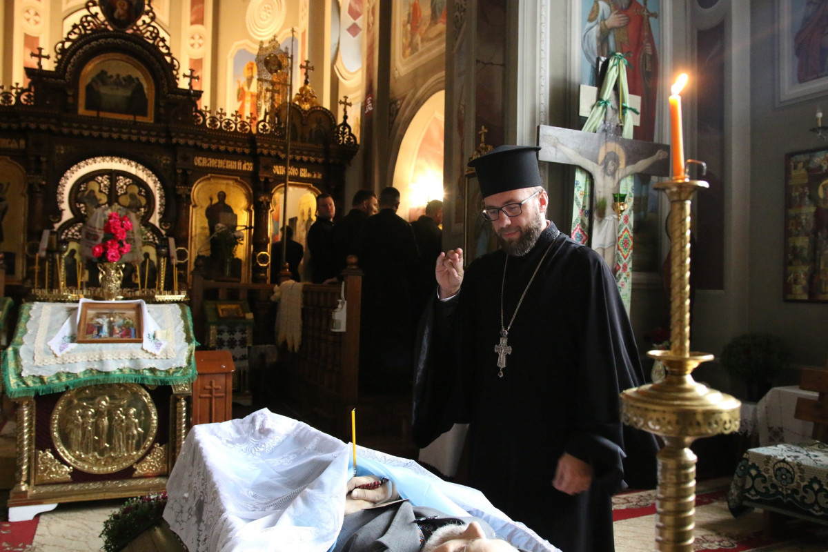 «Він був великою людиною»: у Луцьку попрощалися з колишнім ректором Волинської духовної семінарії