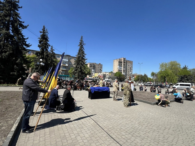 Не витримало серце: на Волині поховали 51-річного захисника Володимира Карпука
