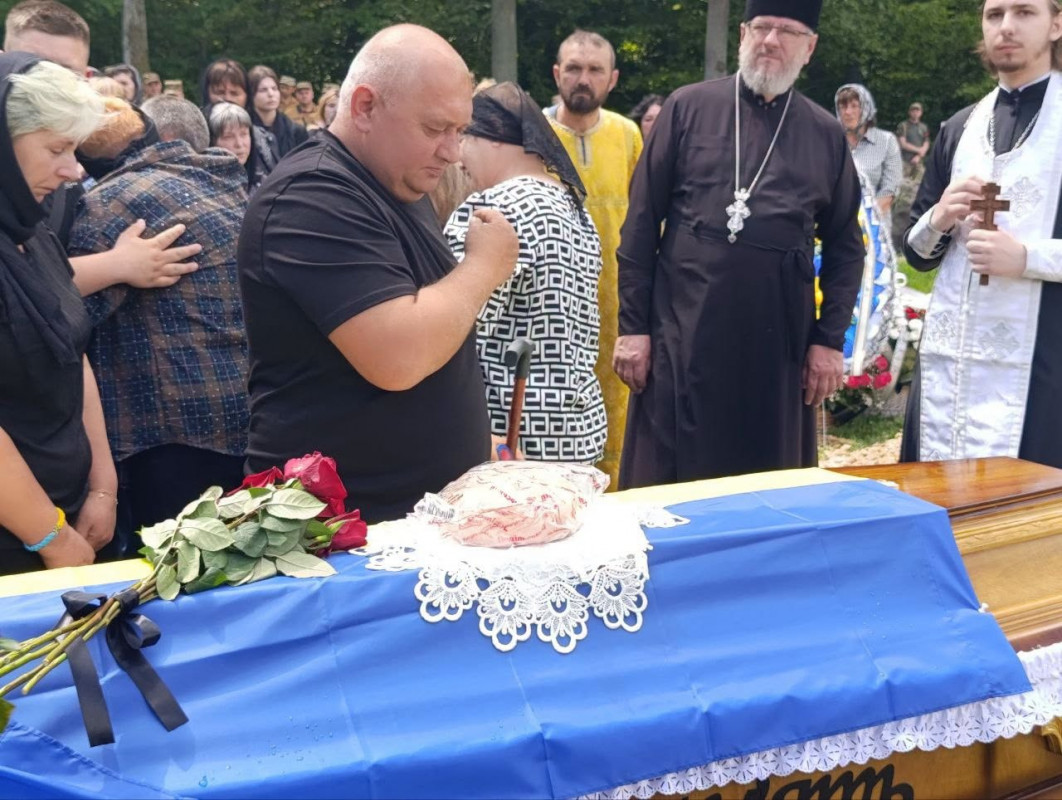 Понад рік чекали звістки: на Волині попрощалися з 23-річним Героєм, який вважався зниклим безвісти