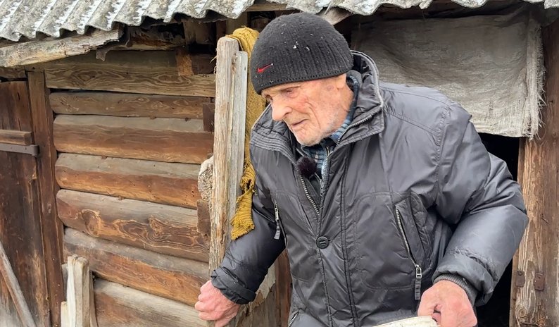 Сам тримає господарство й займається спортом: історія 101 річного довгожителя з Волині