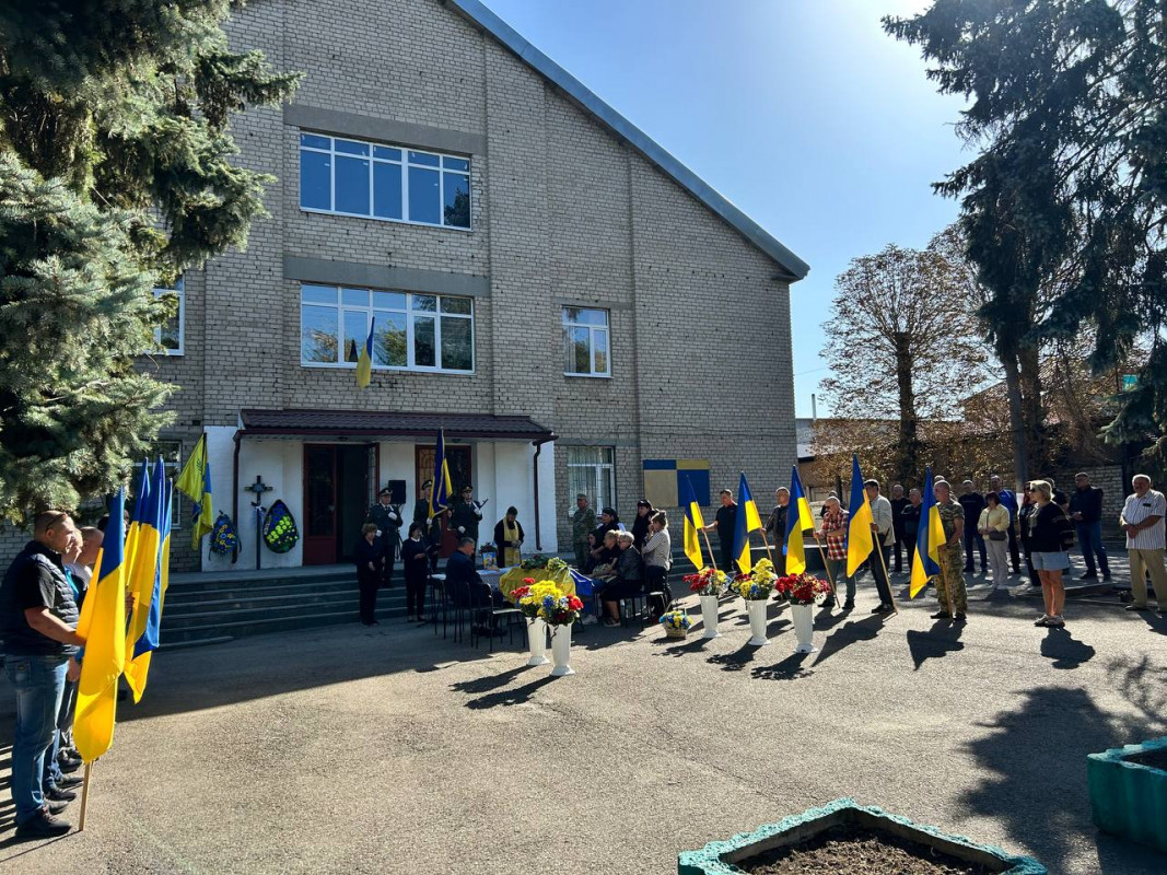 «Рідні півтора року вірили, що він живий. Та не судилося»: попрощалися з Героєм Олександром Карпуком з Волині