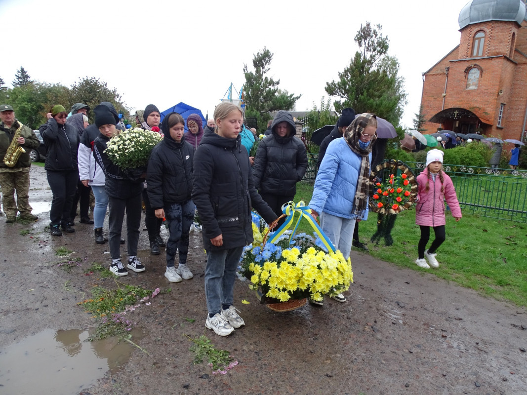 Останній бій прийняв на Харківщині: на Волині попрощались із Героєм Миколою Мартинюком